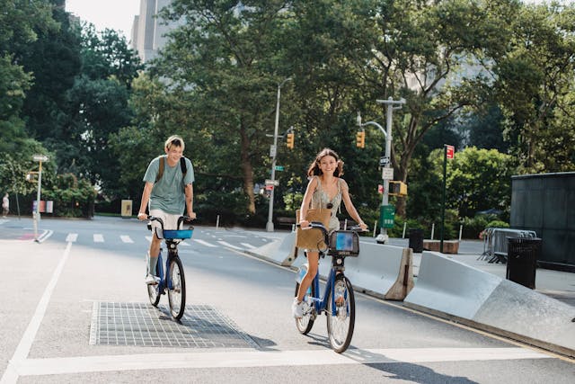 City Cruising: How to Make Urban Cycling Safe and Fun